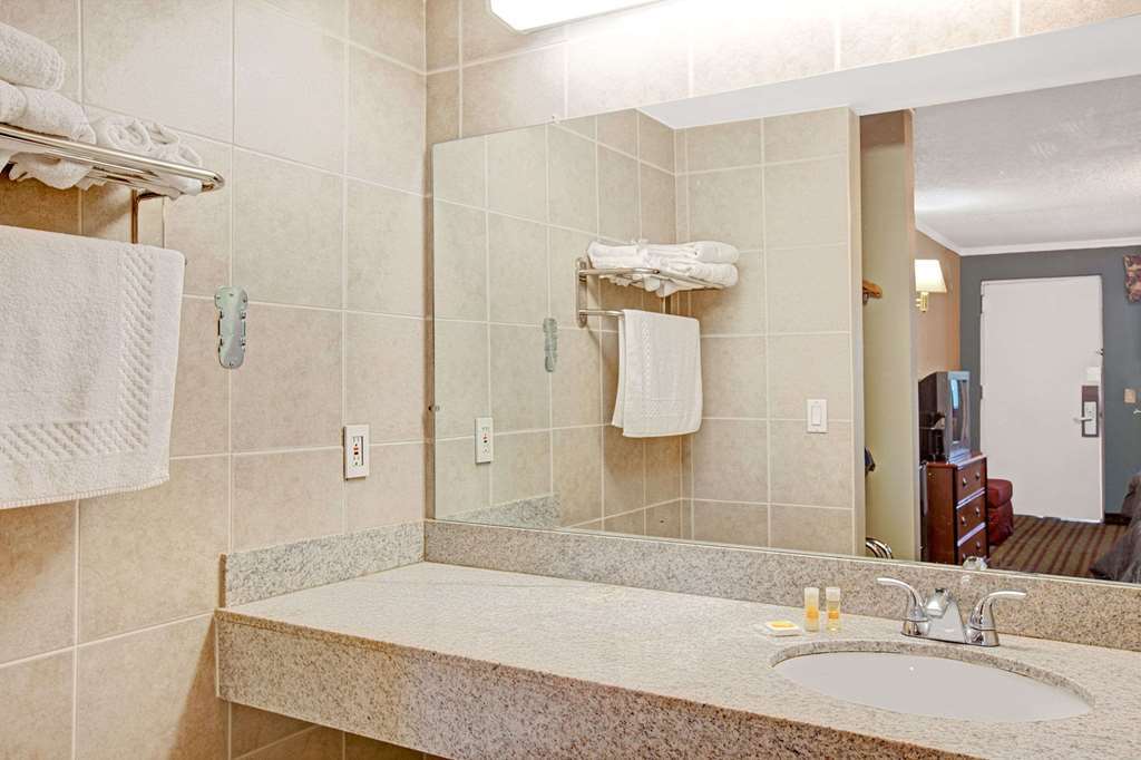Oyo Hotel Edison Nj Route 1 Værelse billede